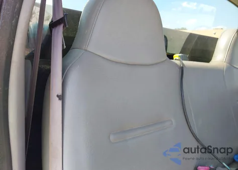 2000 Ford F-350 Lariat/Xl/Xlt z USA, uszkodzony, nr VIN 1FDSF34L1YEC86965